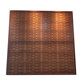 Bordo decorativo di legno del soffitto perforato parete diffusa dei pannelli acustici del suono