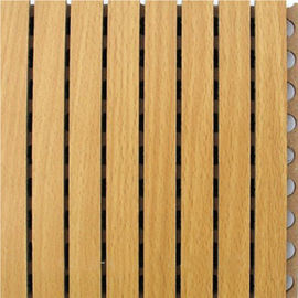 La parete composita si imbarca sulle mattonelle acustiche scanalate plastica di legno della fibra per le pareti dell'isolamento acustico