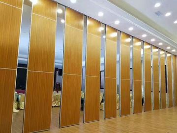 Muri divisori pieganti operabili del fono assorbente per la sala da ballo/hotel 85 millimetri di spessore