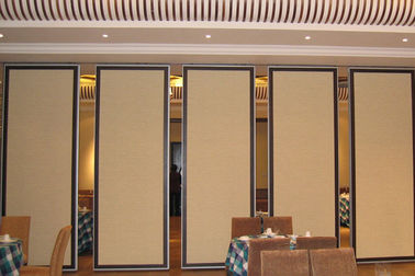Stanza piegante insonorizzata di legno mobile che fa scorrere i muri divisori per il banchetto Corridoio acustico