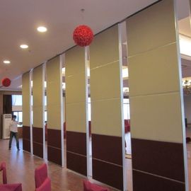 Muri divisori pieganti operabili del fono assorbente per la sala da ballo/hotel 85 millimetri di spessore