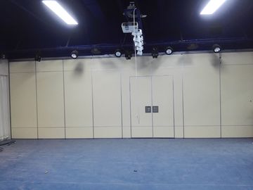 I divisori acustici d'attaccatura decorativi interni dell'auditorium della divisione rivestono la larghezza di pannelli 1230 millimetri