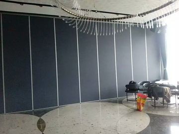 Muri divisori operabili acustici durevoli dell'ufficio, porta del bene mobile dell'auditorium dell'India