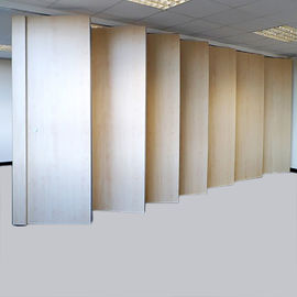 Muri divisori pieganti insonorizzati di legno dell'ufficio Singapore/sistemi mobili del muro divisorio