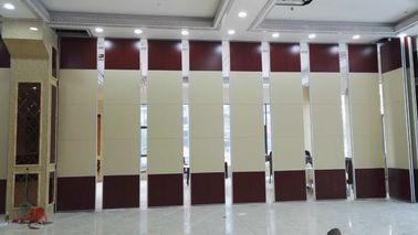 Cellulare di legno insonorizzato che fa scorrere i muri divisori per colore su misura di sala per conferenze
