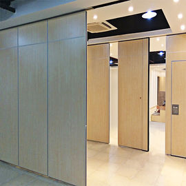 Muri divisori pieganti pieghevoli operabili dell'isolamento acustico per la sala riunioni di formazione