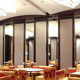 Muro divisorio piegante gonfiabile del divisorio della divisione della parete della porta mobile per la sala riunioni