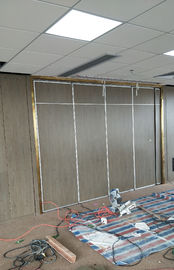 Muri divisori scorrevoli insonorizzati del sistema ritrattabile/sistemi operabili della parete per l'aula