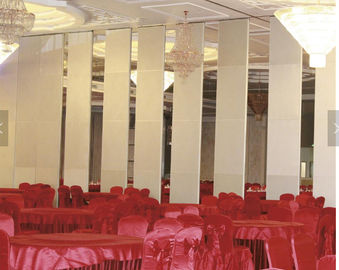 Porte di piegatura di alluminio delle divisioni mobili dell'aula con il pannello decorativo del legname naturale