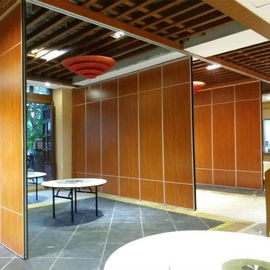 Schermo piegante attivo che fa scorrere i muri divisori mobili per la sala riunioni dell'ufficio dell'hotel