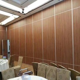 Muri divisori acustici pieganti d'attaccatura di legno di Corridoio di banchetto della parete mobile dell'hotel Tailandia