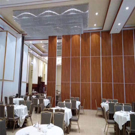 La parete mobile piegante dell'hotel automatico semi- di 85 di millimetro di banchetto di Corridoio muri divisori divide insonorizzato per la Malesia