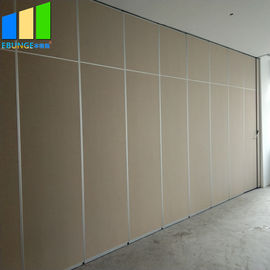 I muri divisori mobili dell'ufficio si imbarcano sulla parete operabile in divisori portatili delle porte di piegatura dell'Oman