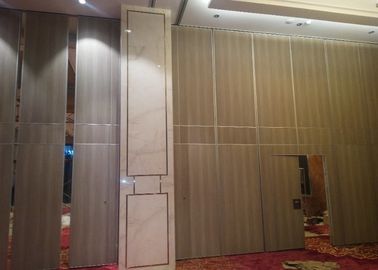 bene mobile di legno dell'acciaio inossidabile di Hpl di convenzione dell'aula di 65mm che piega il muro divisorio operabile per l'India