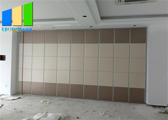 Muri divisori di alluminio di piegatura del tessuto del fono assorbente della struttura per la stanza di addestramento dell'ufficio