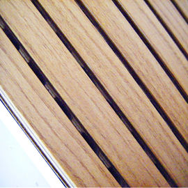 Pannello acustico scanalato di legno della sala per la casa, progettazione architettonica
