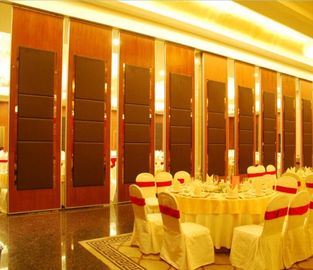 Banquet i divisori acustici del sistema del soffitto hotel/di Corridoio 85 millimetri di spessore