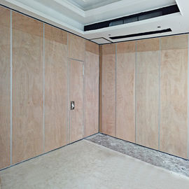 Muri divisori mobili commerciali/divisori d'attaccatura di banchetto del sistema del soffitto