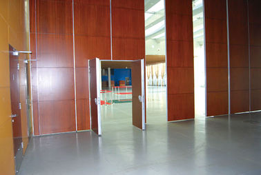 Muro divisorio operabile di superficie del fono assorbente della melammina per l'aula/hotel