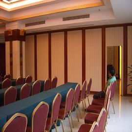 Divisioni pieghevoli operabili laminate del fono assorbente che fanno scorrere le pareti mobili per sala per conferenze