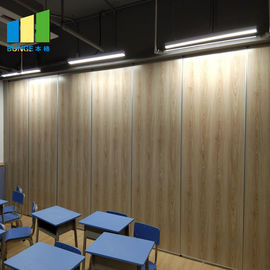 Installazione facile scorrevole di legno dell'isolamento acustico della divisione della porta di piegatura dell'auditorium del ristorante alta