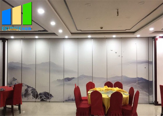 Soluzioni personalizzabili Accordione Parete divisoria Pareti divisorie pieghevoli durevoli per hotel Sala da banchetto
