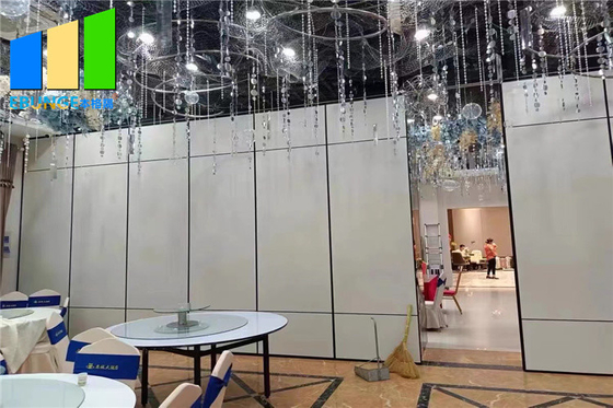 Installazione facile e veloce Parete divisoria pieghevole Pareti divisorie ripiegabili con sistema di pista sospesa
